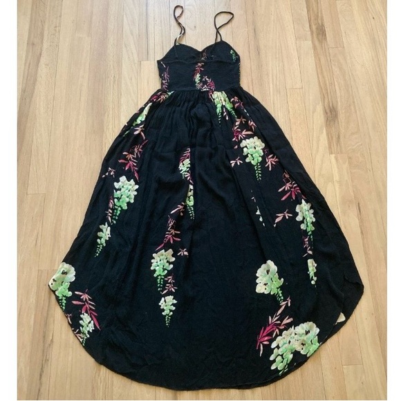 FREE PEOPLE 🖤 ‘Beau’ Floral Print Smocked Maxi Dress - Picture 11 of 16